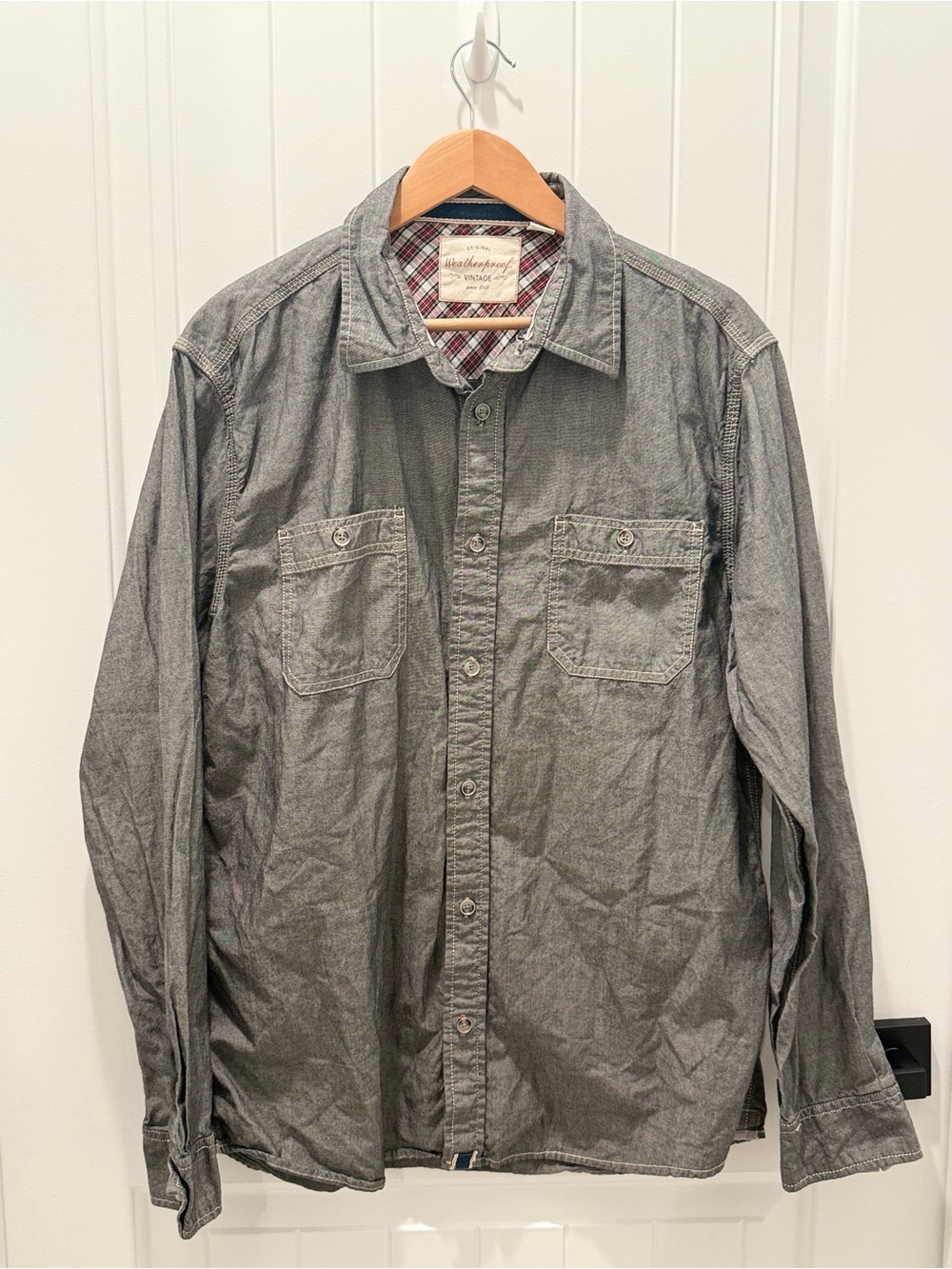 Weatherproof Men's Gray Button-Down Shirt with Chest Pockets